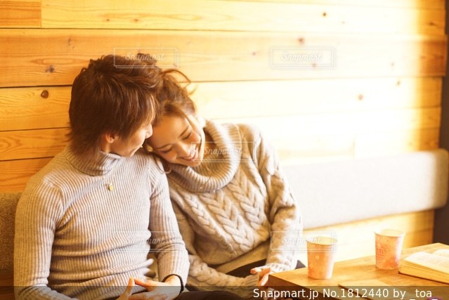 お似合いカップルの特徴15選！ 理想のカップルになる方法 イラスト付 「マイナビウーマン」