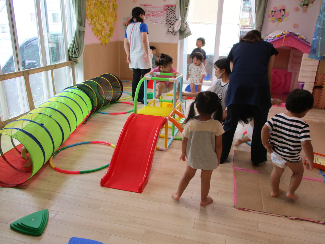 2歳児 雨の日の室内遊び☂東京・千葉にある認可・認証保育園ならぽけっとランド