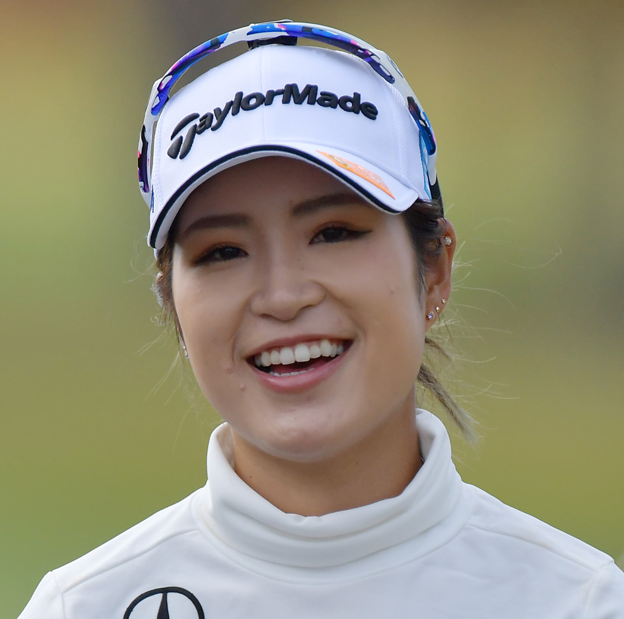 大西葵 1歳愛息とのゴルフ場での2ショット披露に「微笑ましい」「可愛い」「NICE PHOTO」の声 - スポニチ Sponichi Annex 芸能