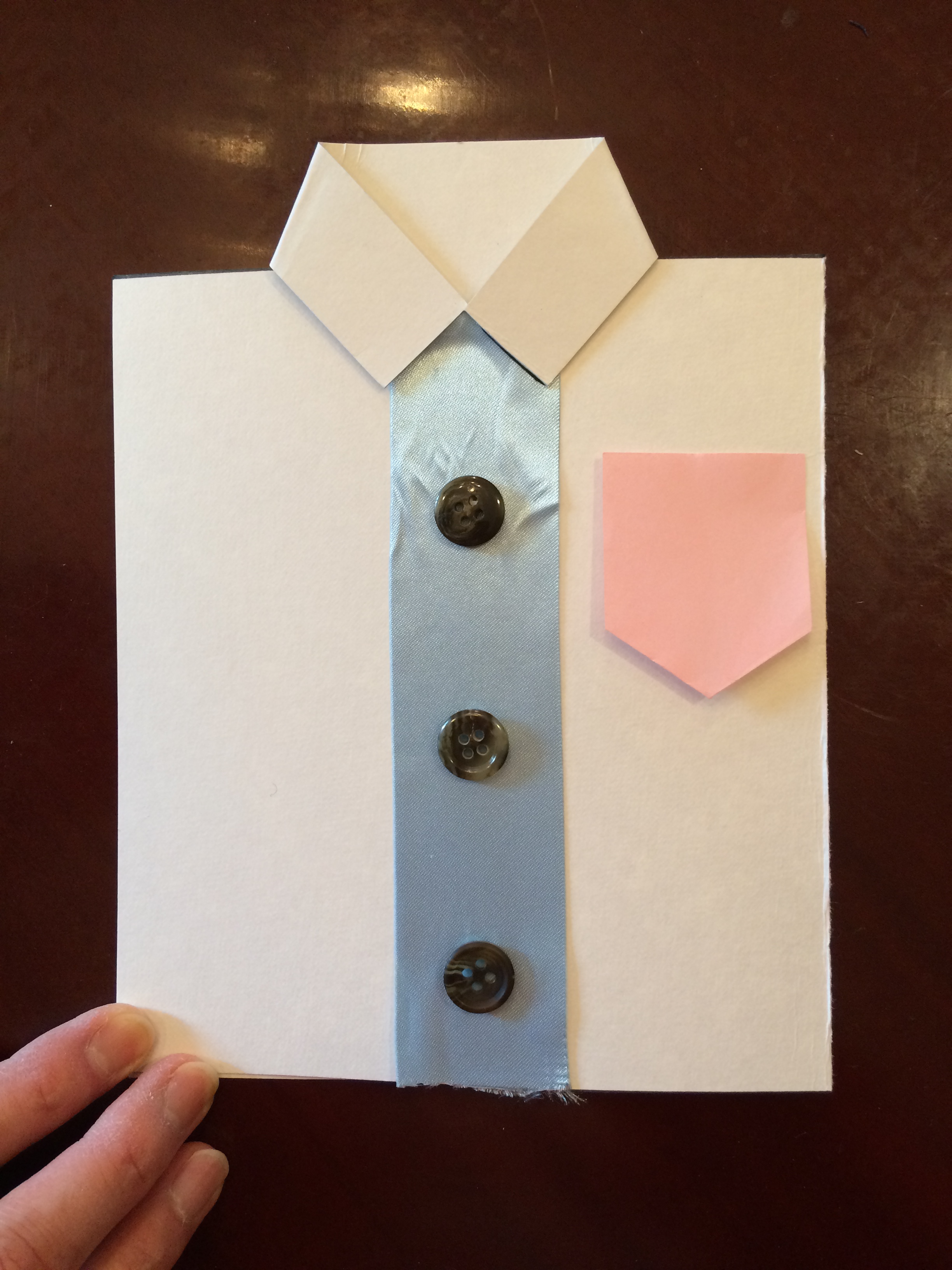 お父さんに贈ろう！保育で作れる父の日のプレゼント製作！ なぞなぞ・クイズ・製作・絵本・歌保育士くらぶ