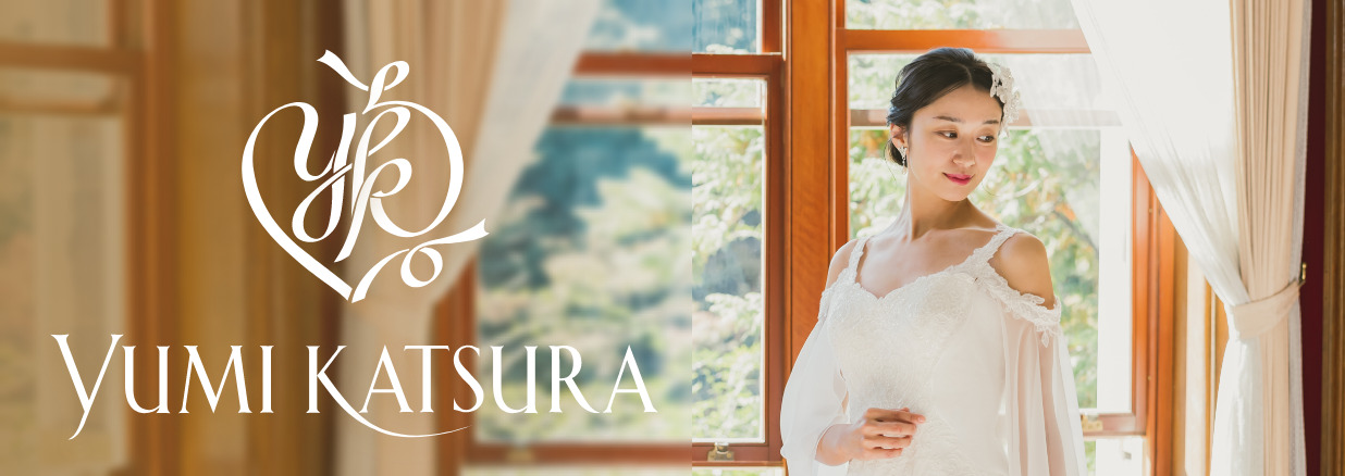 新郎様のメイクのご紹介です😌✨ フォーシスアンドカンパニーでは 新郎様のヘアセット、メイクも 承っております。 ヘアセットはイメージが出来ても、男性のメイクについてはどんな仕上がりになるのかイメージがつきにくい方もいらっしゃるのではないでしょうか😌 男性の