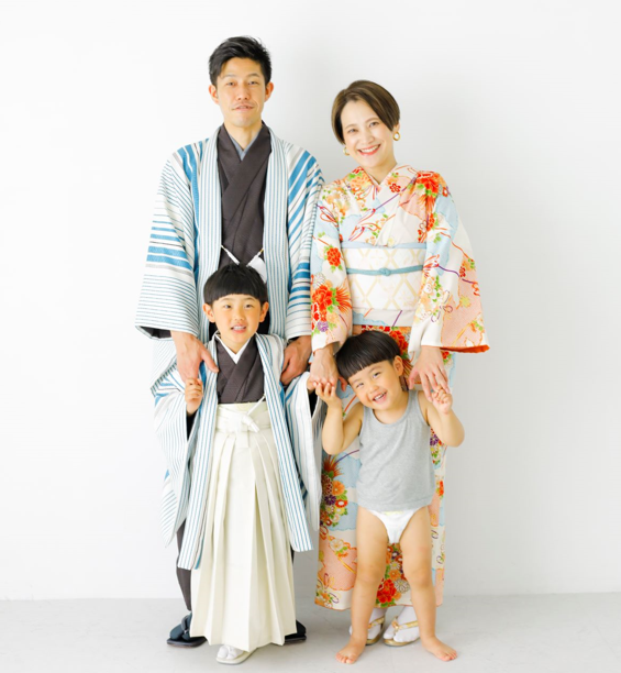 練馬区の写真館 七五三・家族写真で笑顔あふれる一枚を！アキオスタジオでの心温まる撮影体験アキオスタジオ 東京練馬区石神井台 大泉学園・石神井公園・上石神井・西東京市で人気の写真館
