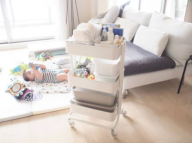 赤ちゃんのハイハイ期を安心して過ごせる部屋づくりの工夫を紹介！いつから準備するか注意点も合わせて解説べびちぇる by リッチェル