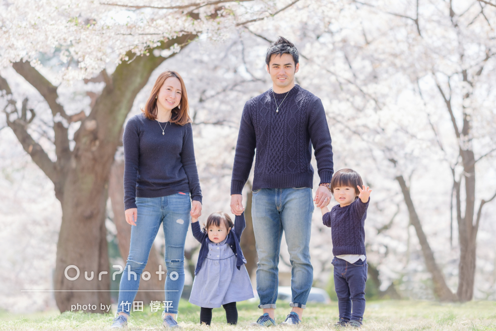 家族写真の服装 カジュアル服のリンクコーデでおしゃれに撮るアイデア - 愛知県名古屋市のフォトスタジオスタジオマイハウス長久手店、名東区店