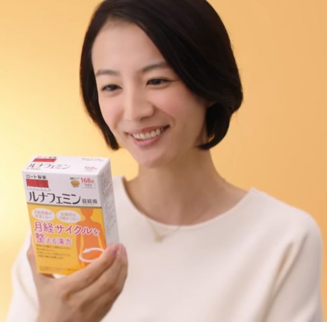 いい夫婦の日😂😂😂 いつの写真?!w彼と一緒にいると、大体飲んだくれてて ずっと喋ってて、一緒にいると楽しくて仕事終わりでも時間さえあればデートして🤣 子ども達の親でもあり、夫と妻でもあり。 子どもが撮ってくれる写真に、いつも笑顔の自分達がいて