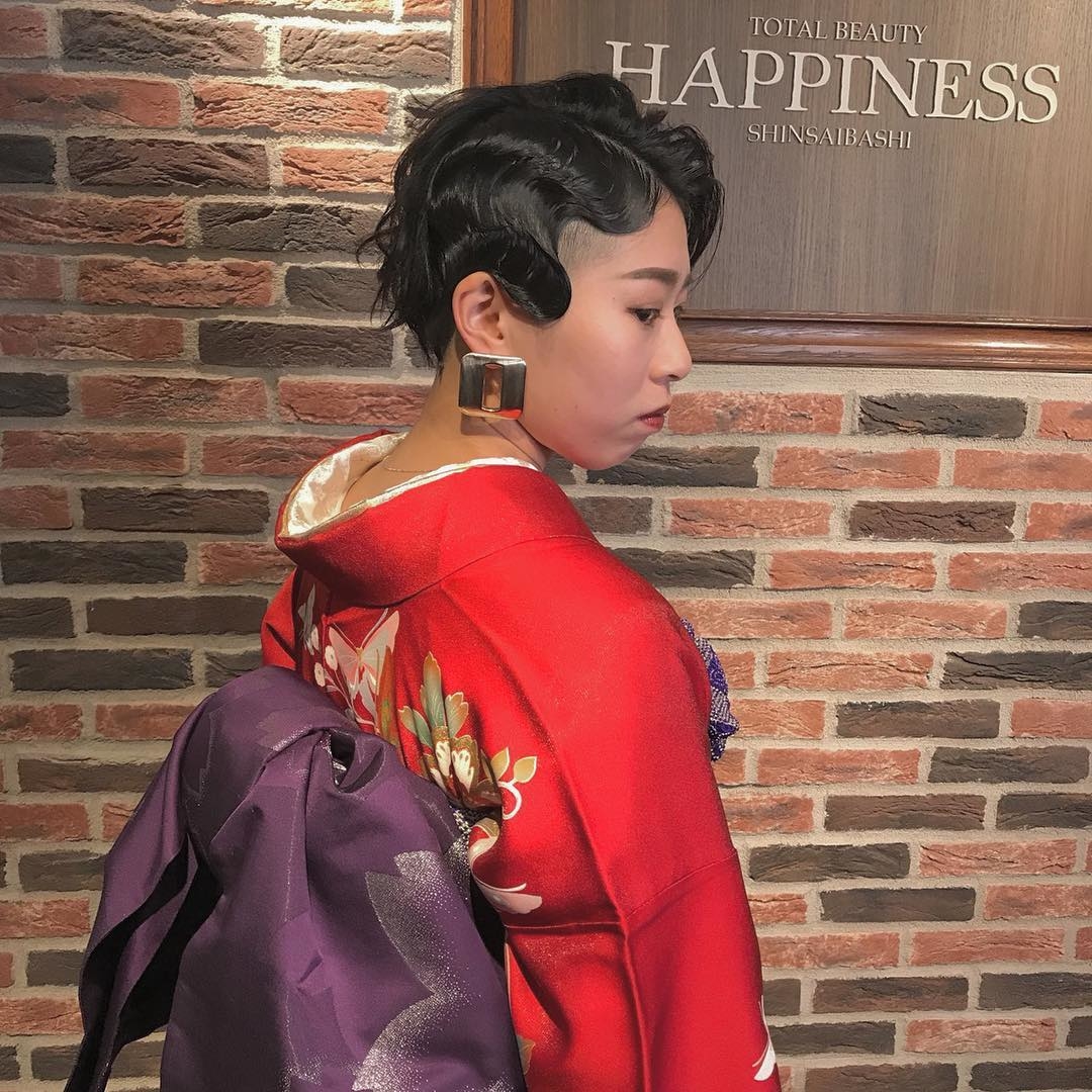 成人式振袖×髪型 後悔しない髪型の決め方ガイド顔型・長さ・振袖別に解説！ - 成人式振袖レンタル・販売のふりそでエイト