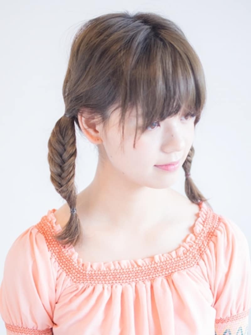 動画つきアレンジ紹介 POPなカジュアルさが子どもに合う！ 入園式＆入学式用デコツインテールDomani