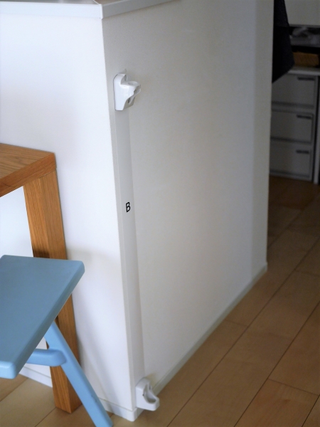 男性手の痛み。男は、彼の手を保持します。の写真素材・画像素材 Image 38607780