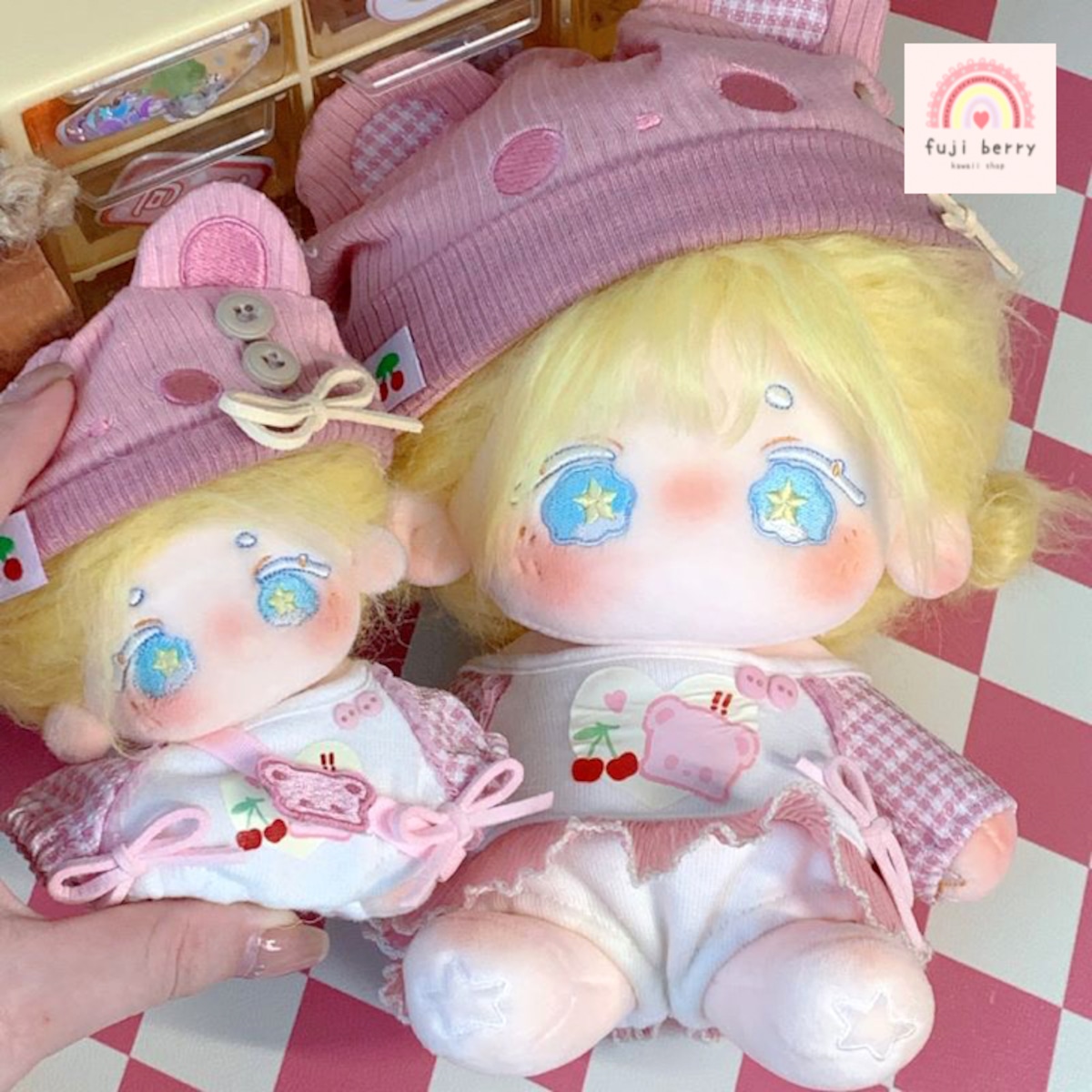 ウィッシュミーメル メルメルドール pink chiffonドレスコスチューム 𝕎𝕚𝕤𝕙 𝕞𝕖 𝕞𝕖𝕝𝕝🐰🎀﻿ ﻿ ﻿ ﻿ ﻿﻿ ﻿ 大好きな、サンリオキャラクター﻿ウィッシュミーメル ちゃんのコスプレ💕﻿ ﻿ ﻿ メイド服を着たメルちゃんの﻿ ぬいぐるみと同じメイド服🐰💗！！﻿﻿ 意外に