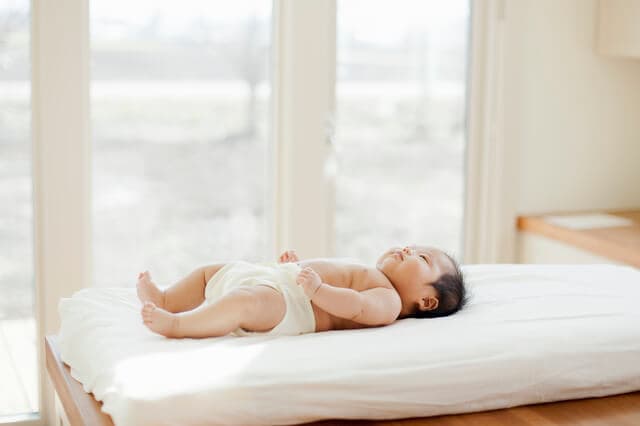 出産報告のタイミングと注意点！ メール・はがきの文例をご紹介メドキャリア