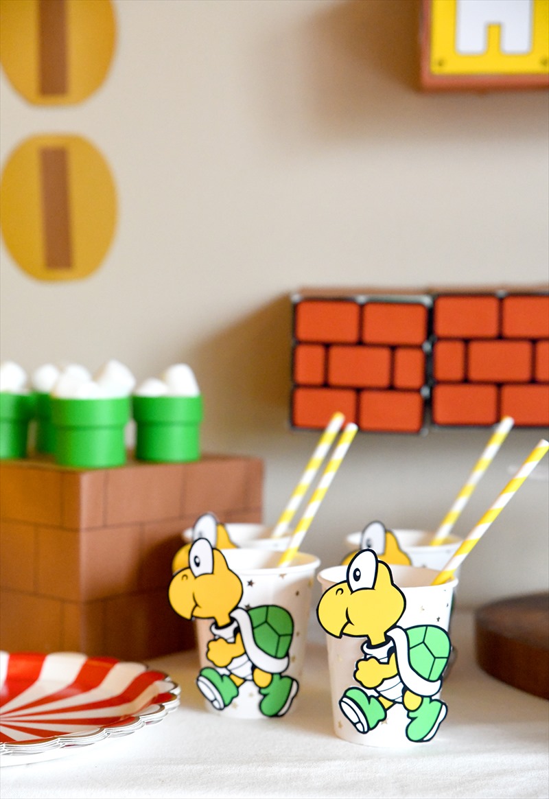 アルファベット・マリオ風レッドカラーのフラッグ素材Happy Birthday Project ハピバ