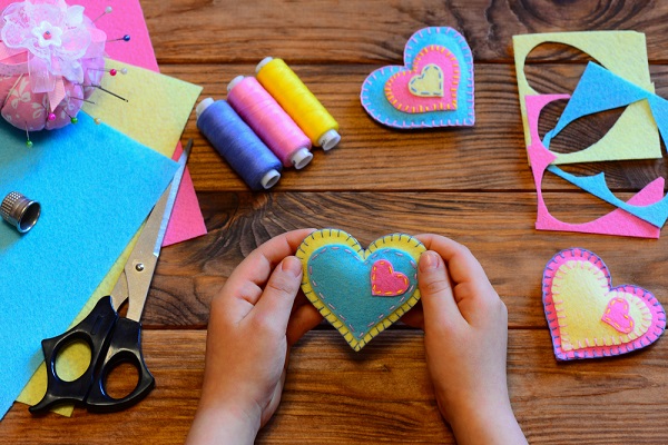 花の形で可愛い！チューリップ型の名札の作り方-折り紙 おりがみASOPPA！レシピ - あそっぱ