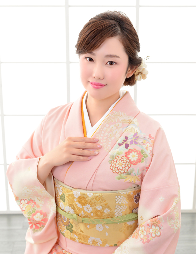 七五三やお宮参りなど、着付けヘアセットならお任せください！早朝や事前カウンセリングなどご希望ございましたらご相談できます！西荻窪の美容室VIRTUE ヴァーチュー