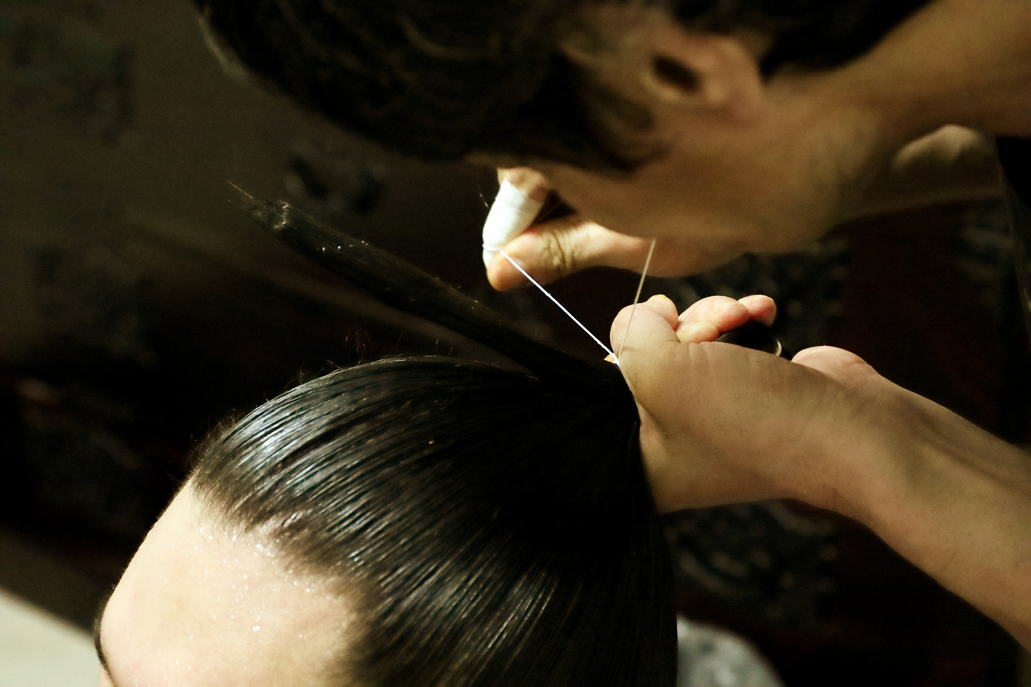 写真： 大相撲 なぜ断髪式後の元力士は「同じ髪形」なのか ちょんまげの〝秘密〟を元琴奨菊が解説東スポWEB