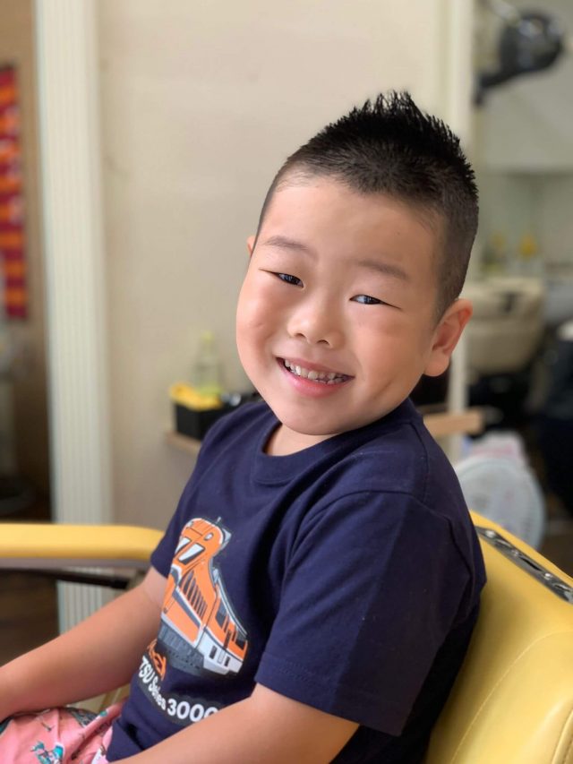 キッズカット でこ出し束感ざくざくおしゃれボウズ 幼児子連れOK：L240152959スーハ恵比寿 SUUHA のヘアスタイルホットペッパービューティ