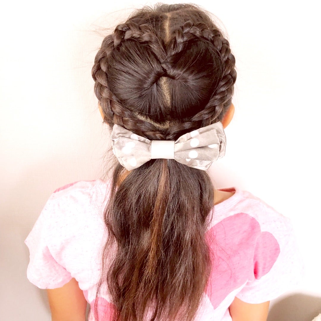 ゴム2個ねじるだけキッズアレンジ！美容師ママの簡単キッズアレンジが投稿したフォトブックLemon8