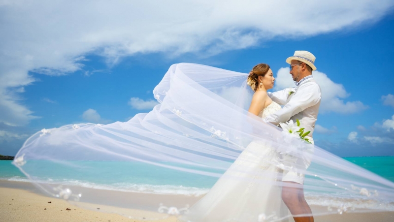 ユリ 百合 ・カサブランカで豪華に！ウェディングブーケデザイン花嫁ノート