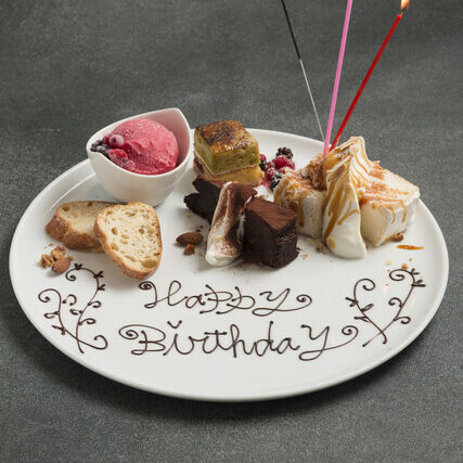 可愛い大阪バースデープレート8選。オタク友達や推しの誕生日をお洒落にお祝い