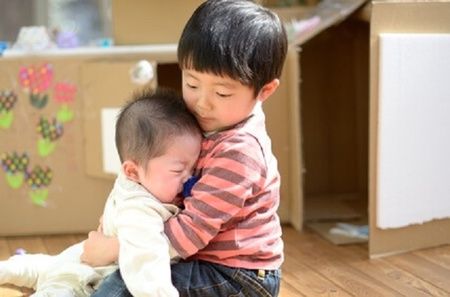 子だくさんママの悩み 一人ひとりと向き合う時間が少ないとダメ？ベビーカレンダ