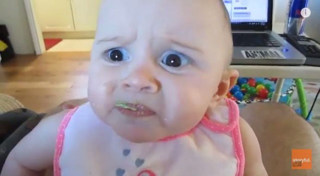 赤ちゃんの変顔写真が面白い「ナイスタイミング」かわいい＆笑える写真集kosodate LIFE 子育てライフ