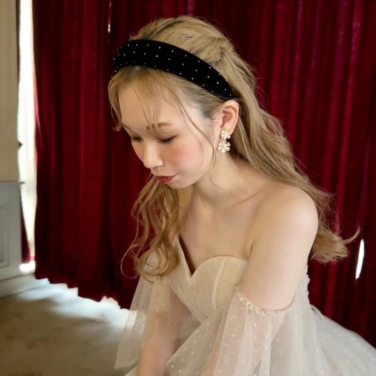 トレンドの花嫁ヘア♡ハーフツインのアレンジ10選をご紹介 今週のスタスナ omotte magazine fromANNIVERSAIRE記念日にまつわるマガジン