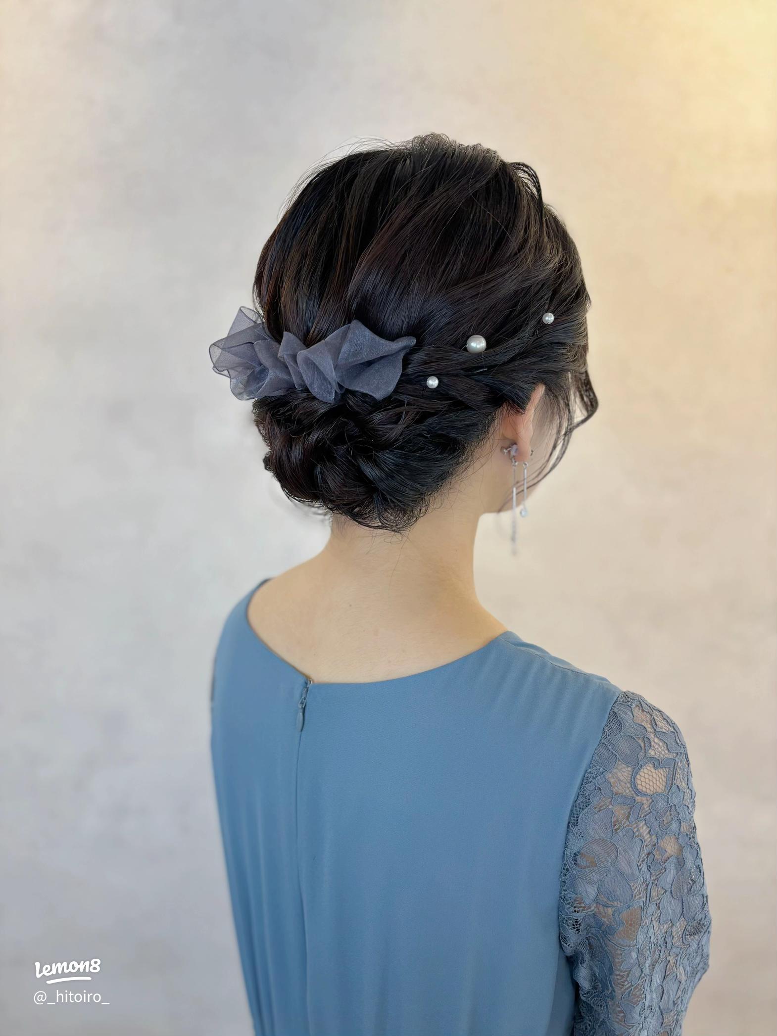 ︎結婚式のお呼ばれヘア✴︎ 雰囲気に合わせて似合わせ おろしもアップもお任せください✌︎ .ヘアアレンジ結婚式ヘア結婚式お呼ばれヘアセット簡単アレンジシニヨンタイトアレンジ編み下ろしくるりんぱまとめ髪まとめ髪アレンジ着物アレンジ