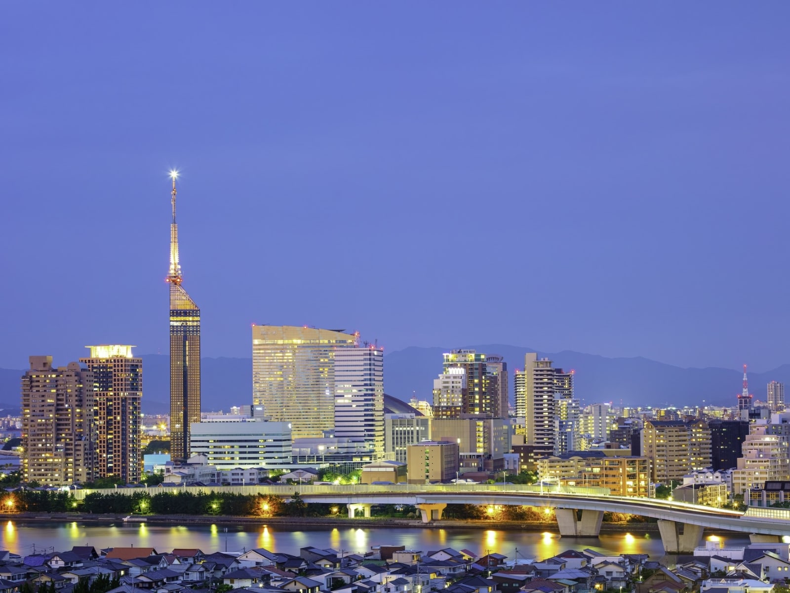 美男美女の多さが自慢の都道府県ランキング、3位沖縄県、2位秋田県、1位は?@DIME アットダイム