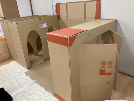 段ボールハウス！ ほし組- センター北の保育園「みんなのおうち」