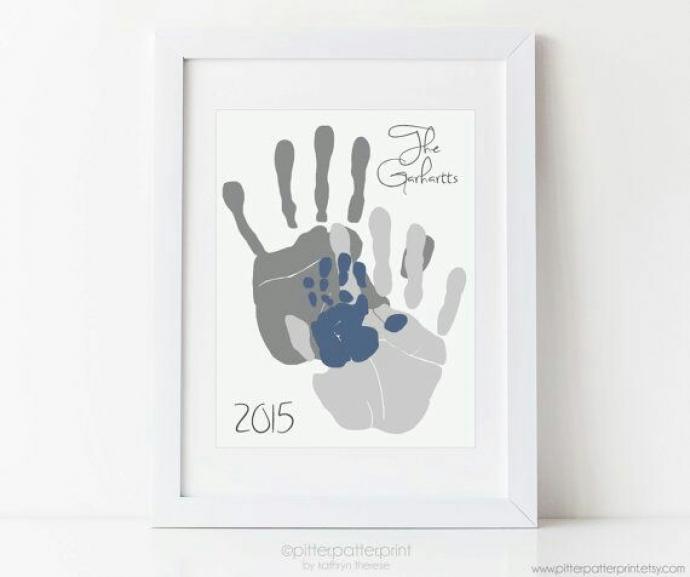 家族の手形で作る手形アート - 赤ちゃんの「今」を残す手形アートpetapeta-art