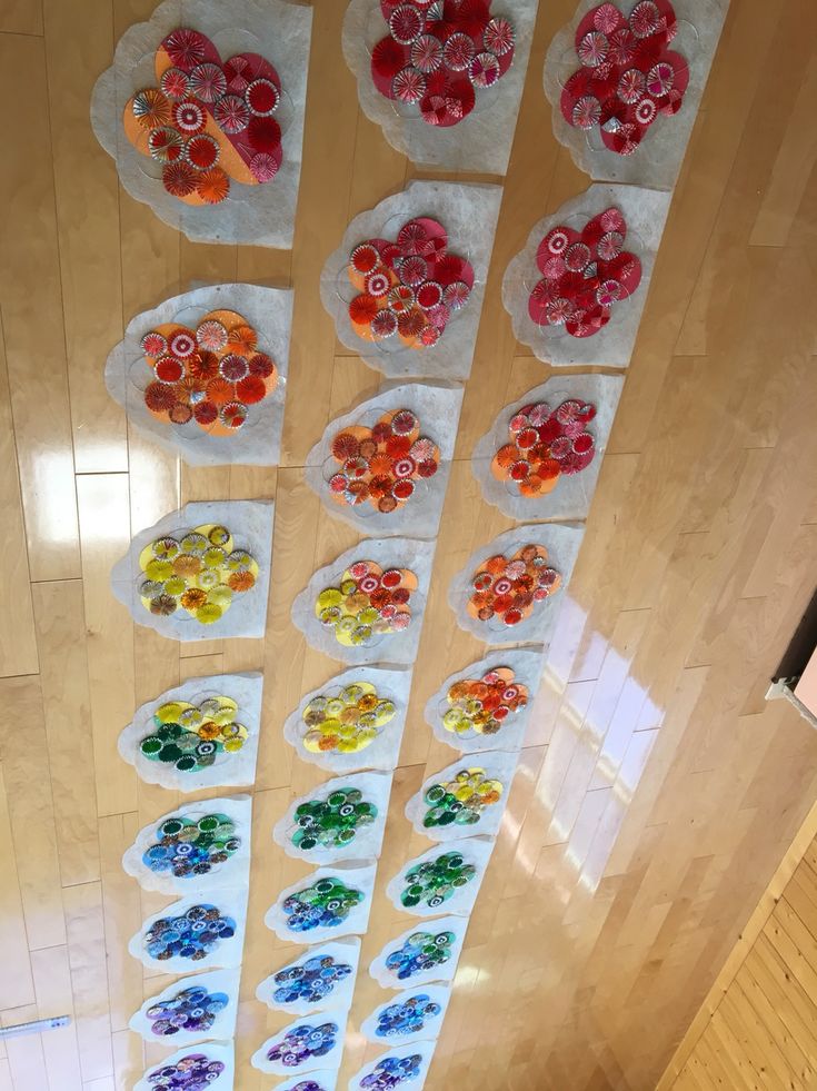 卒園式・入園式の壁面飾りアイデア集!写真を使ってかわいい飾り付けに保育士を応援する情報サイト 保育と暮らしをすこやかに ほいくらし