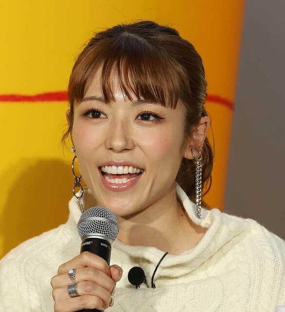 フワちゃんと仲良いだけある」若槻千夏 先輩タレントへの“失礼態度”に批判殺到→謝罪女性自身