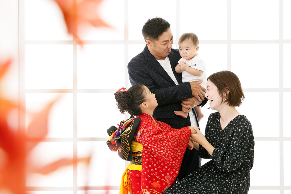 七五三の家族写真は洋装・和装どちらにする?おすすめの服装を紹介こども写真館スタジオアリス写真スタジオ・フォトスタジオ