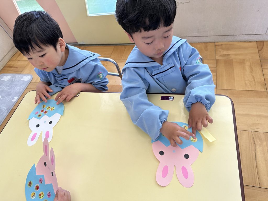 イースター工作 未就園児クラス ハンプティ風たまごくん - けこりん英語教室・藤林恵子のブログ