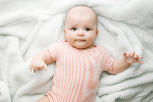 赤ちゃんのたっちが出来たと言えるのは一般的に何秒くらいから？女性のための情報メディア womap