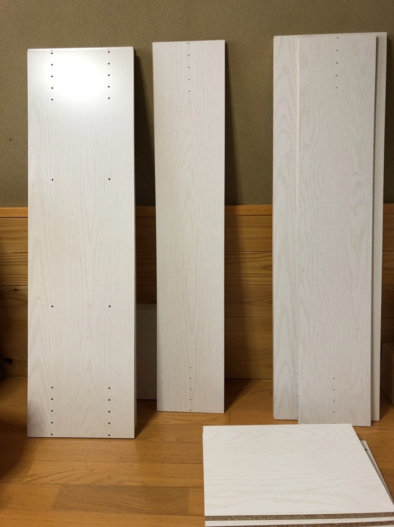 子ども用ハンガーラックをニトリのカラーボックスで作ろうRoomClip mag暮らしとインテリアのwebマガジン