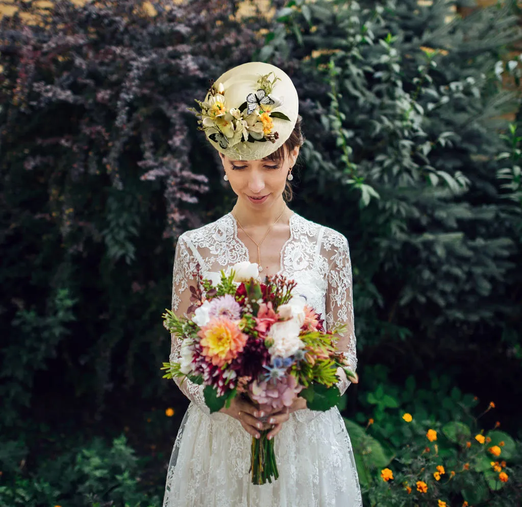 結婚式におすすめ！花嫁さんの可愛いウェディングハット 帽子 10選