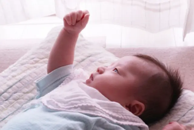 飛行機ブーンを集めてみました🥰こうやって飛行機ブーンのポーズだけ見ても成長を感じます🥹♡baby6ヶ月ベビー生後6ヶ月男TikTok