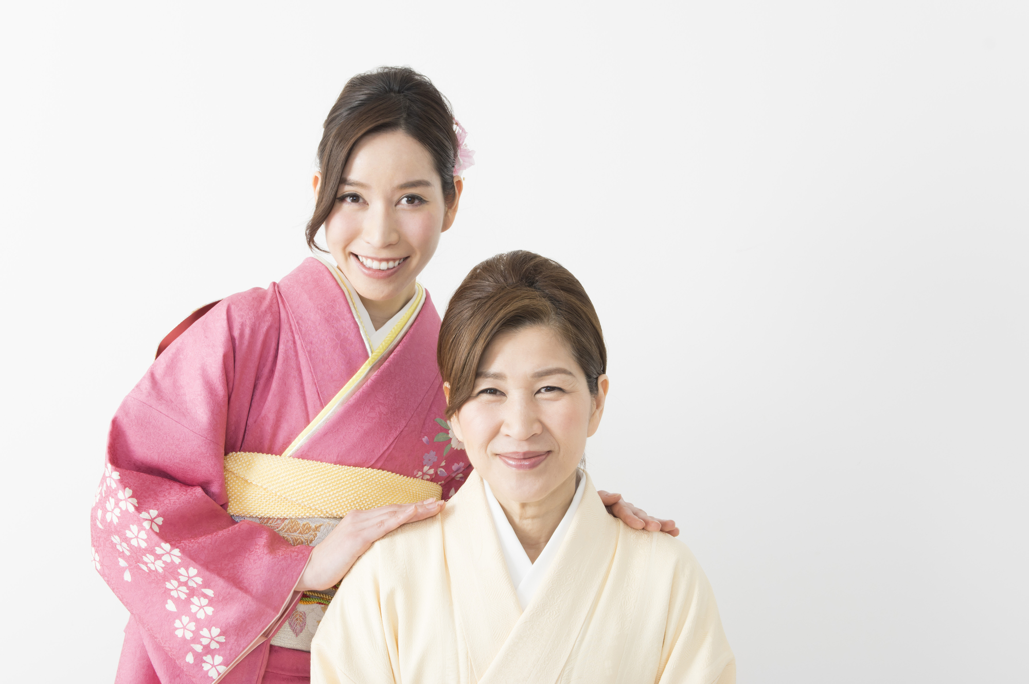 成人祝いの相場はいくら？金額やマナー、おすすめのプレゼントを紹介！もらって嬉しいカタログギフトも