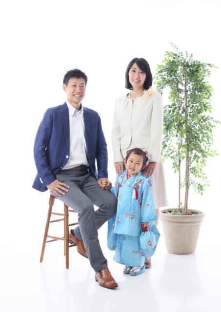 七五三の服装！家族写真で失敗しないためのポイントとマナー - スタッフブログフォトスタジオMai お宮参り,七五三 ,卒業袴などお子様の記念写真撮影・衣裳レンタルサイト