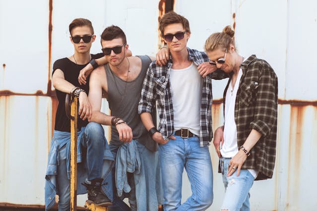 めちゃコミック めちゃコミ 」調査レポート 男女の友情は成立する って本当に思える？恋人や配偶者の“異性の友人”について、どこまで許せるか大調査！株式会社アムタス