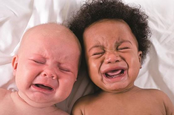 赤ちゃんの泣き声対策耳栓やノイズキャンセリングヘッドフォンライフハッカー・ジャパン