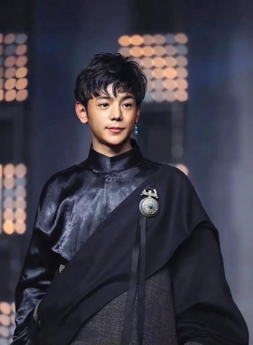 チベット族イケメン青年”動画1200万回再生と突如スターに 宣伝する中国当局の狙いは？FNNプライムオンライン