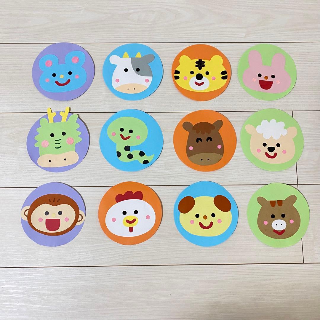 無料ダウンロード型紙で「干支 卯 女の子 お正月バージョン」の壁面飾りを作ってみた！保育園 幼稚園 介護施設 壁面装飾 製作 春 冬 うさぎ １月壁面飾り型紙工房