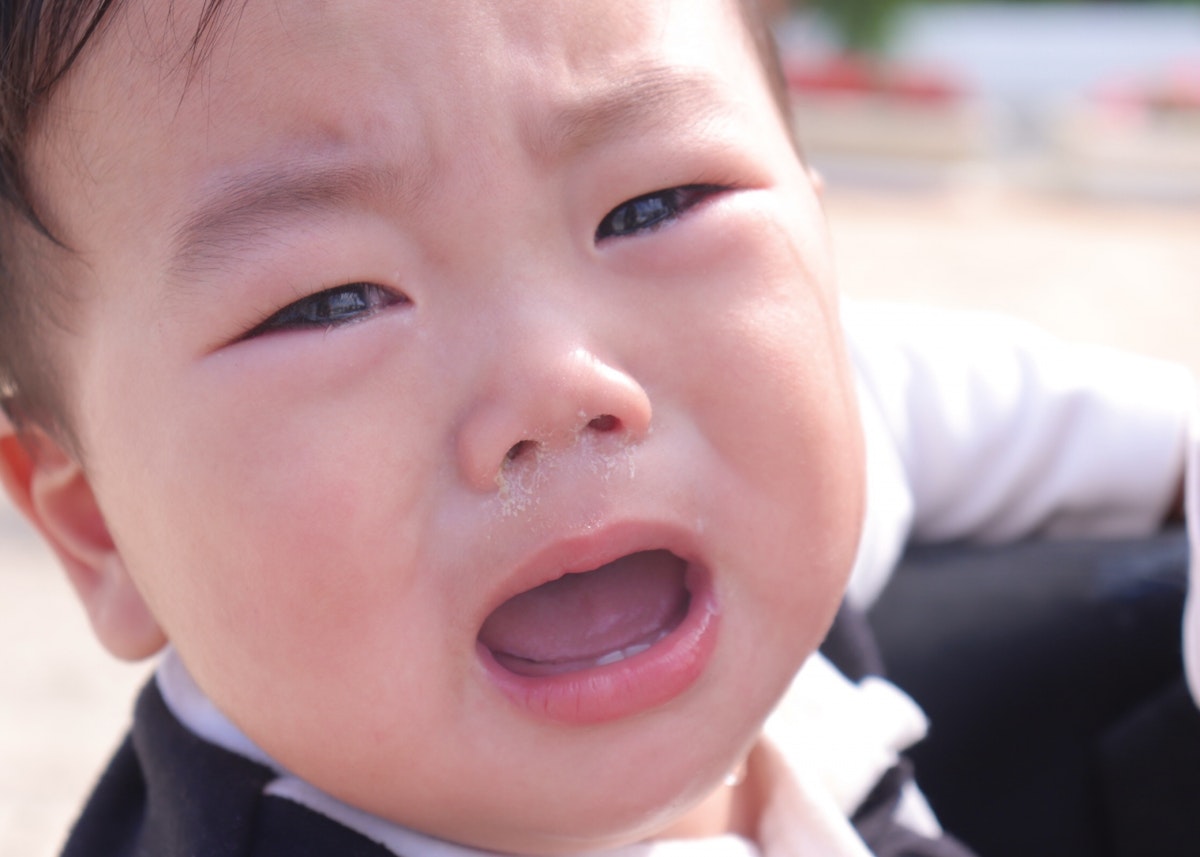 赤ちゃんがギャン泣きする原因は？大泣きしたときの対処法は - 株式会社エバーセンス