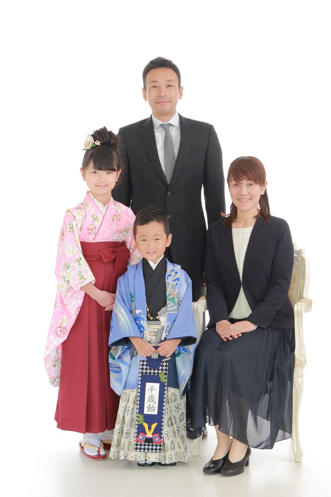 七五三の家族写真をおしゃれに撮ろう！服装や撮影の流れについて徹底解説FUNmily by fotowa