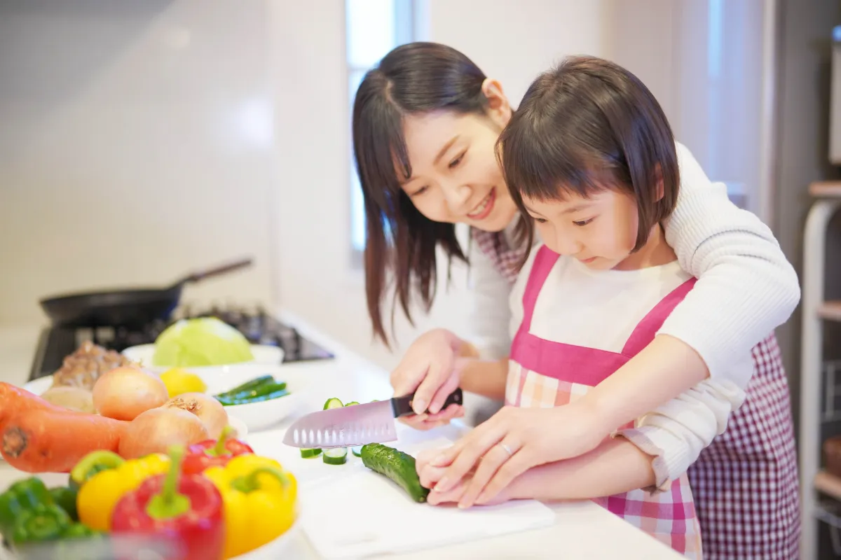 休みが合わないカップル 円満でいる秘訣6 ←他の投稿 @rabuz21 お久しぶりの投稿になりました！ お互い絶賛激務生活を送っております🥹🥹休みが合わない私たちの秘訣をご紹介しました。 3月まで週末に休みがとれていた私でしたが、またシフト勤務に、、😭😭😭 お互い