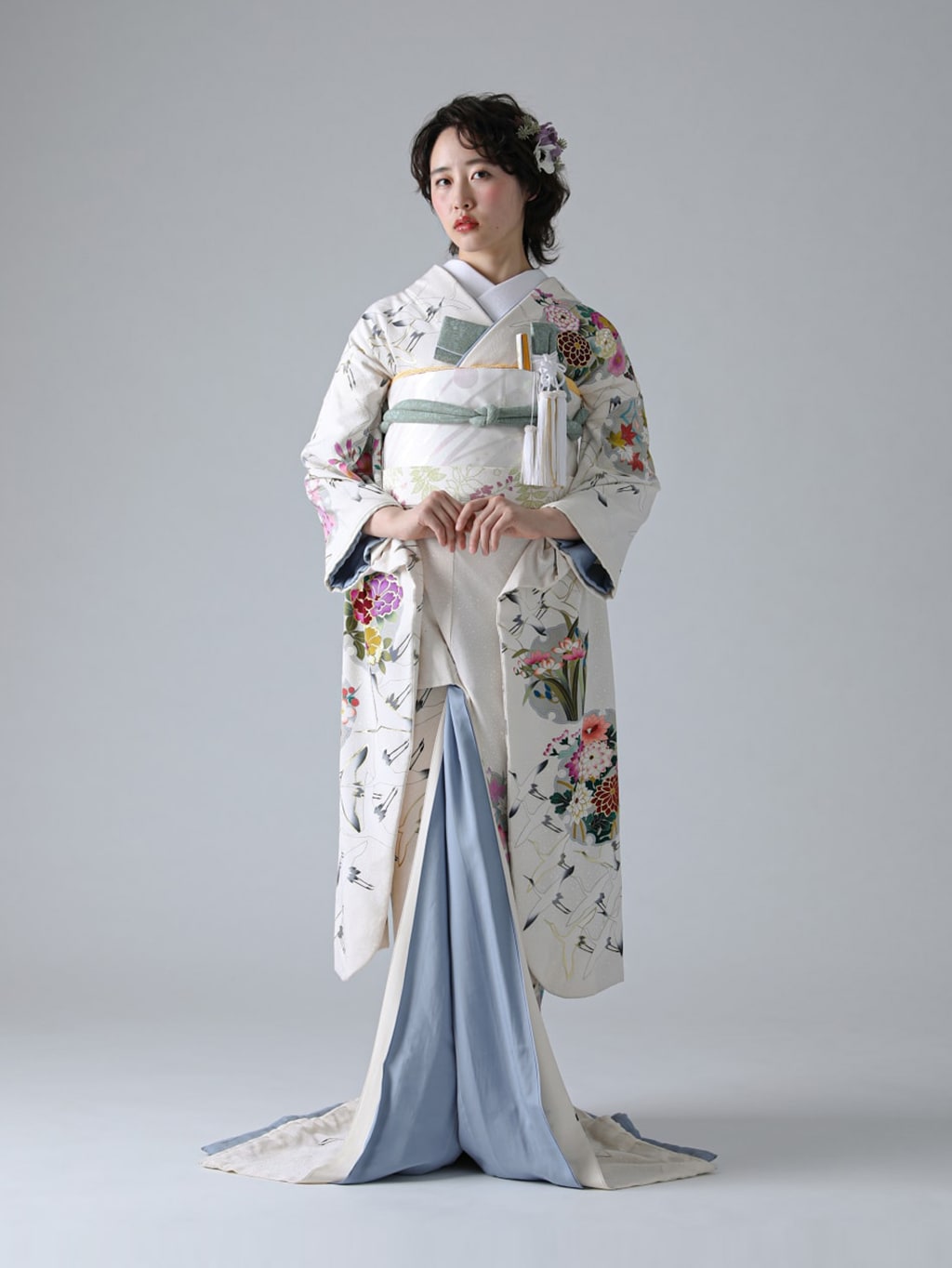 アンティーク引き振袖 新婦 結婚式 花嫁 挙式 引振袖