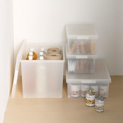 子供部屋 おもちゃ収納棚とケース - YouTube