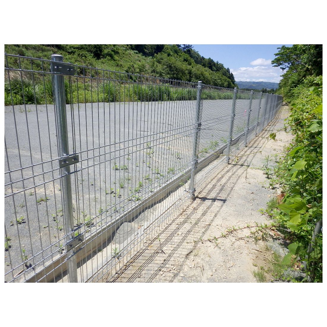 Amazon.co.jp: xinxin-homeベビーゲート 巻き取り式 安全ゲート 引き込み バリアフリー 子供ペット柵 ベビーフェンス 安全保護ロック可能 階段 台所 キッチン 室内設置 多用途 屋内安全ゲート 簡単組立 段差なし 赤ちゃんゲート 育児用品 侵入防止 間仕切り