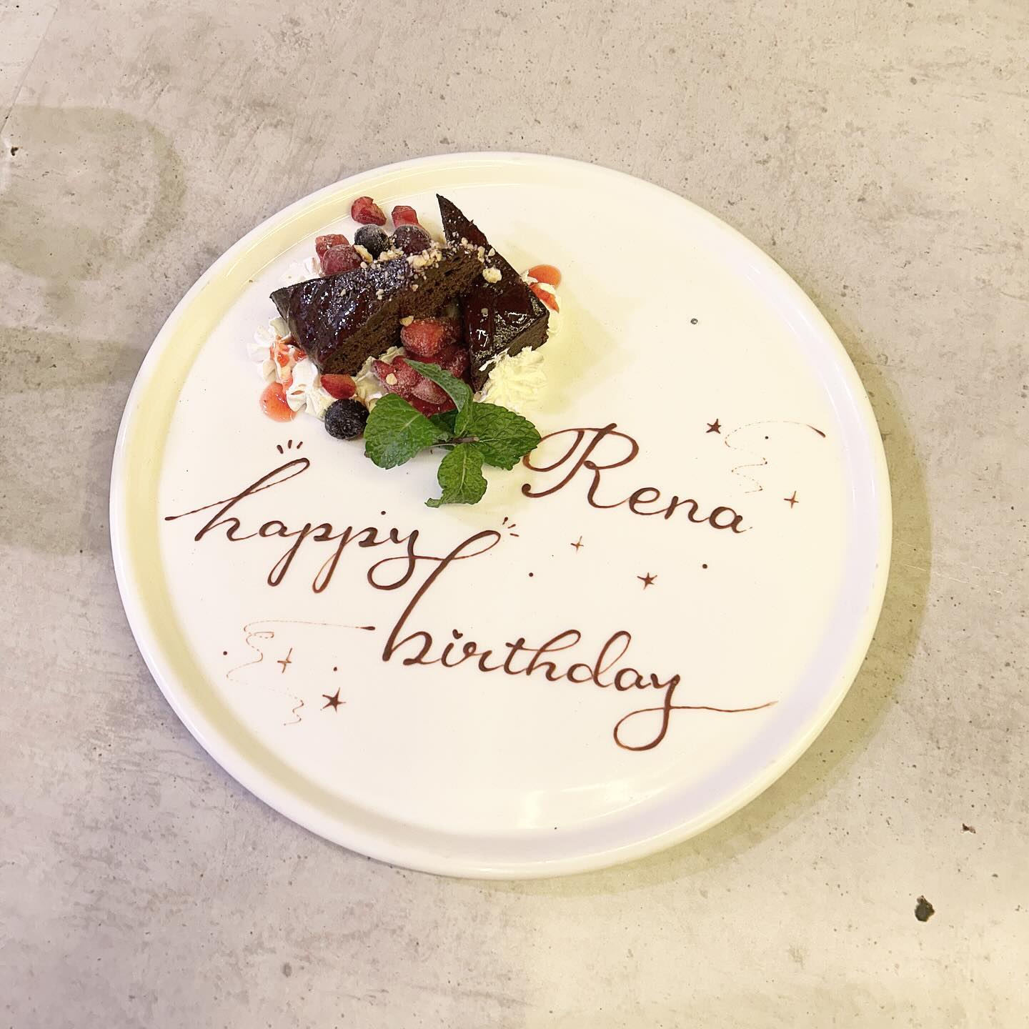 保存版 大阪の誕生日ケーキ完全ガイド！人気店からインスタ映えケーキまで徹底紹介